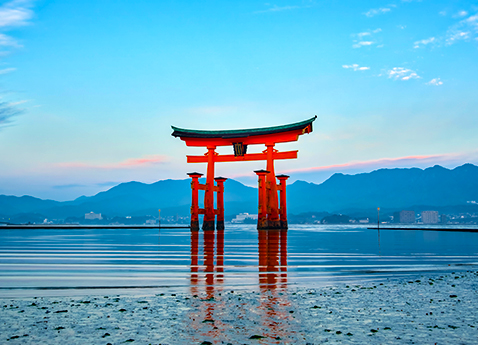 Itsukushima Floating Torii Gate in Hiroshima, Japan